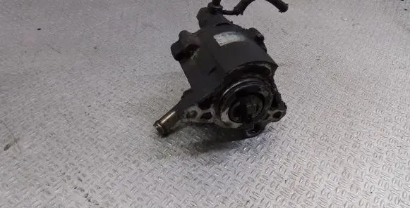 Toyota Corolla Verso E121 Vacuum pump