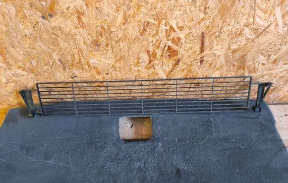 Porsche Macan (95B) Radiator trim 95B820746A
