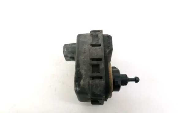 Opel Zafira A Headlight level adjustment motor 