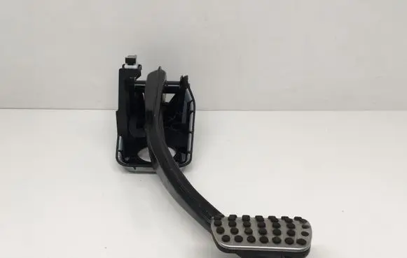 Mercedes-Benz GLE (W166 - C292) Brake pedal A1662940001