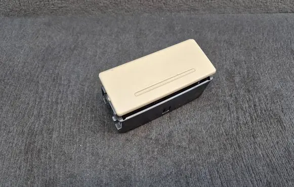 Audi Q7 4M Rear door ashtray 4G8857405A