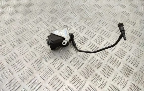 Audi A8 S8 D4 4H Turbo solenoid valve 059906609B