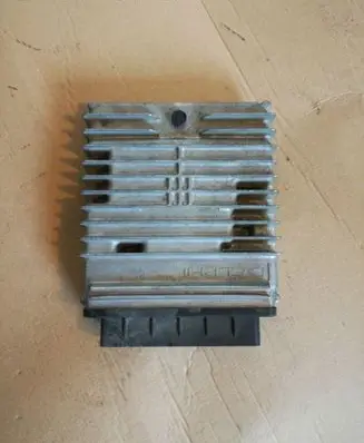 Ford Mondeo Mk III Engine control unit/module 6S7112A650ED