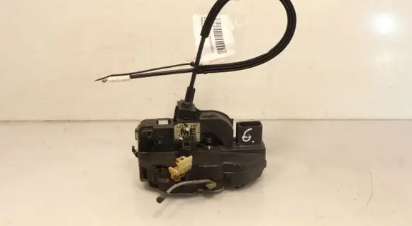 Opel Insignia A Front door lock