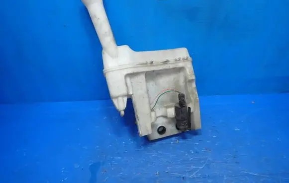 Citroen C1 Windshield washer fluid reservoir/tank 