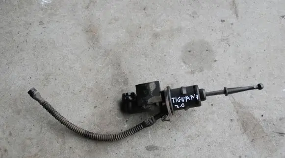 Volkswagen Tiguan Clutch pedal 3C0721388E
