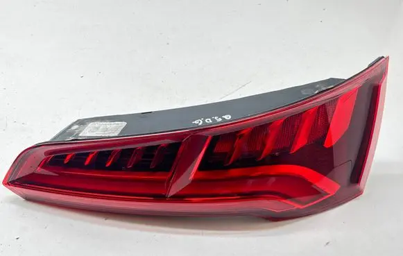 Audi Q5 SQ5 Tailgate rear/tail lights 80A945094A