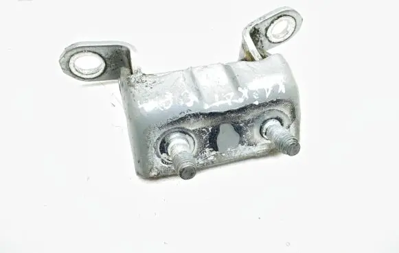Nissan Qashqai Rear door upper hinge ES03