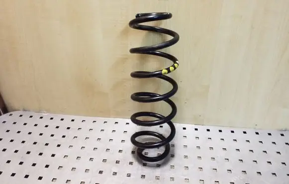 Volkswagen Golf Plus Rear coil spring