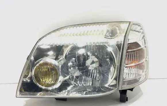 Nissan X-Trail T30 Headlight/headlamp