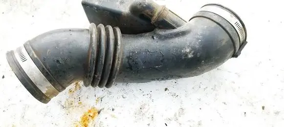 Subaru Legacy Air intake hose/pipe B022