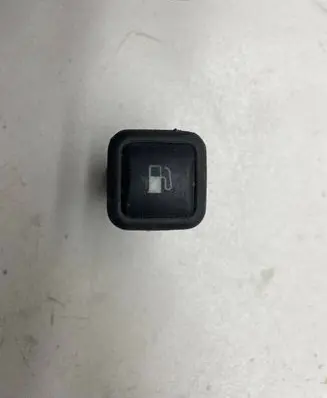 Volkswagen Golf IV Fuel tank opening switch 3B0959833A