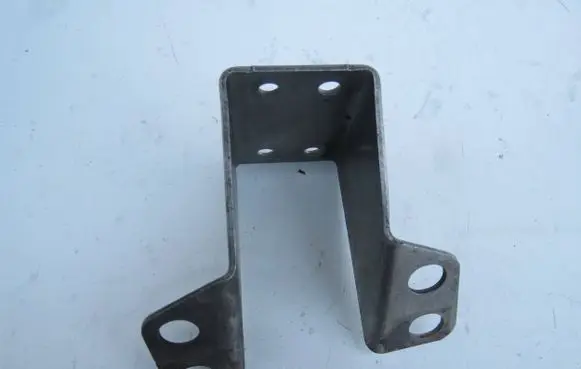 Volvo S90, V90 Muffler mount bracket/holder 31439520 B099C BQ9C0