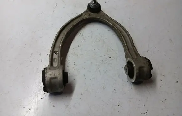 Mercedes-Benz C AMG W205 Front upper control arm/wishbone A2053332500