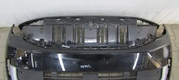 Ford Explorer VI Front bumper R2KB-17F003-C
