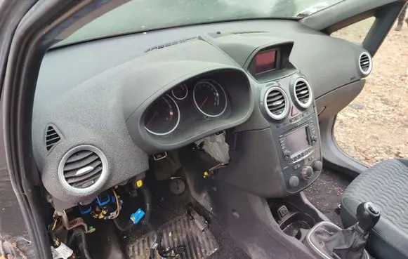 Opel Corsa D Dashboard