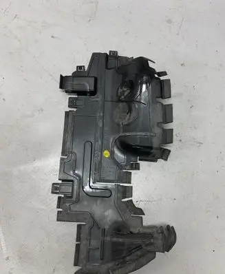 Audi Q7 4M Intercooler air guide/duct channel 4M0121284AF