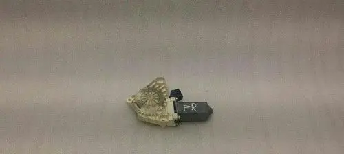 Mercedes-Benz S W221 Front door window regulator motor A2218202842