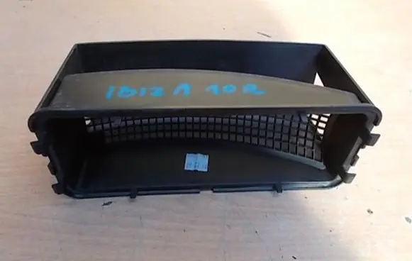 Seat Ibiza IV (6J,6P) Rear air vent grill 