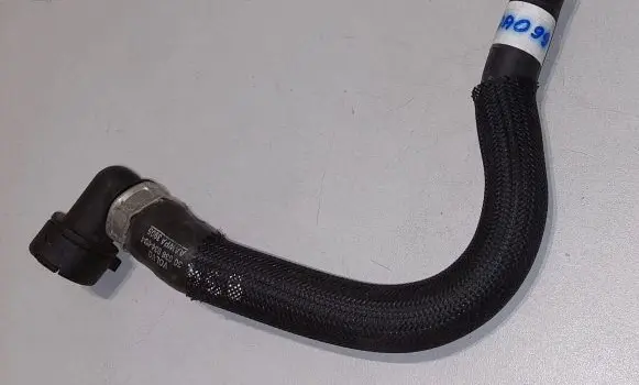 Volvo XC90 Engine coolant pipe/hose 30636934