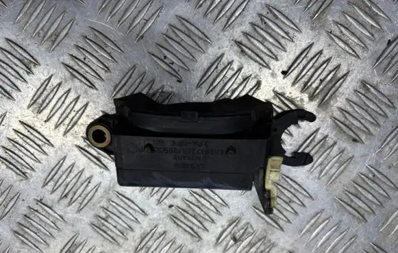 Audi A6 S6 C5 4B Front door exterior handle 4A0837205