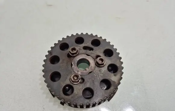 Volkswagen PASSAT B7 Camshaft pulley/ VANOS 03L109239A