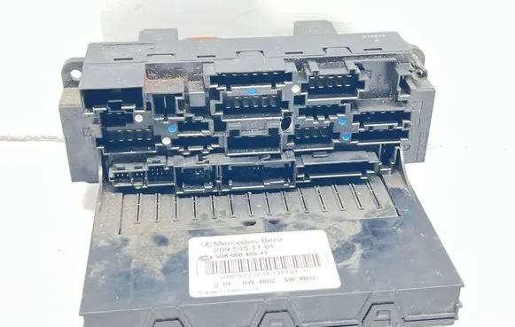 Mercedes-Benz CLK A209 C209 Fuse module 2095451101 5DK00848511
