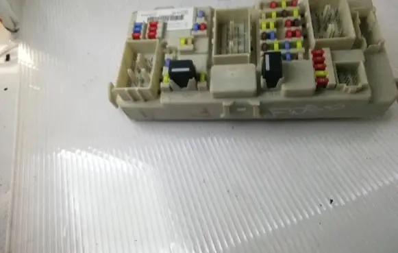 Ford S-MAX Fuse module 8m5t14014 8L22568
