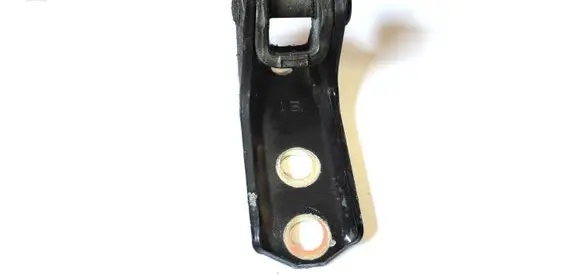 Mitsubishi Outlander Rear door lower hinge
