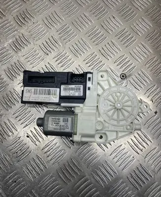 Renault Latitude (L70) Front door window regulator motor 978399100 0130822330 100906D