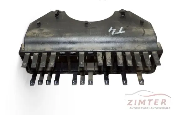 Volkswagen Transporter - Caravelle T4 Relay mounting block 