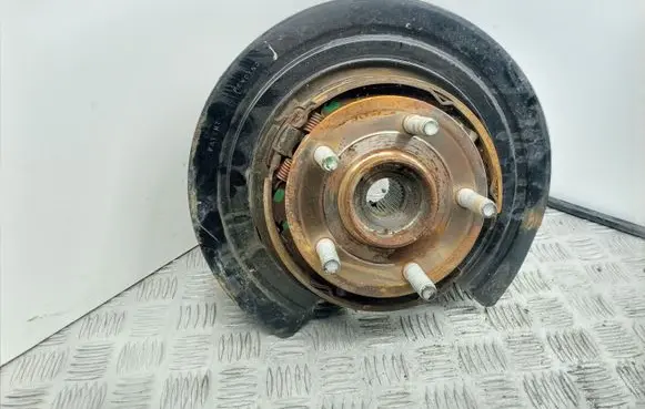 Jeep Grand Cherokee Rear wheel hub 04877112AC