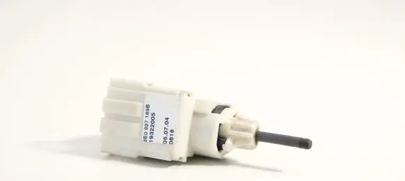 Audi A4 S4 B6 8E 8H Brake pedal sensor switch 8E0927189B