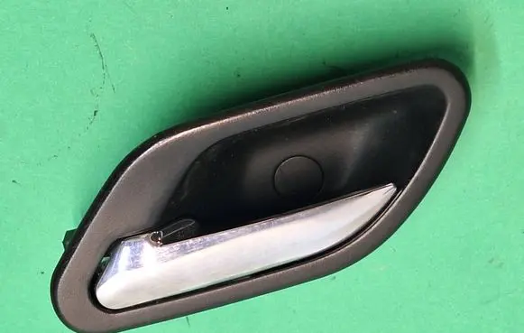 BMW 5 E39 Front door interior handle 7032925