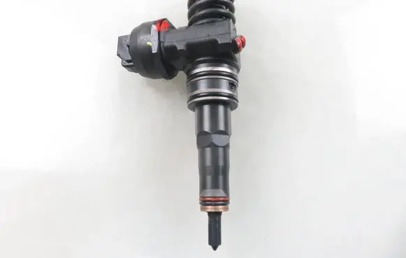 Skoda Fabia Mk1 (6Y) Fuel injector 0414720037 038130073AJ
