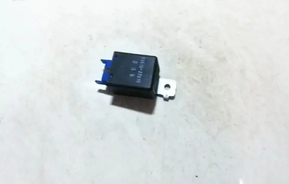 KIA Ceed Other relay 3951027010