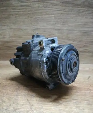 Volkswagen Golf V Air conditioning (A/C) compressor (pump) 1K0820803Q 04450902563