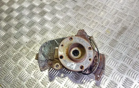 Front wheel hub
