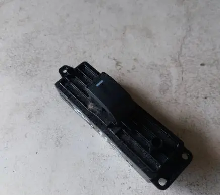 Mazda 6 Electric window control switch GDK466380A 5AA869EA04 1242T2