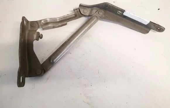 Nissan Quest Engine bonnet/hood hinges