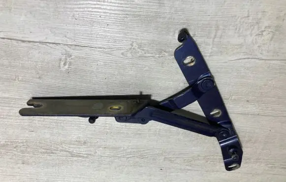 Mercedes-Benz CLK A208 C208 Tailgate/trunk/boot hinge 2087500328