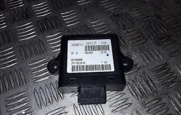 Ford Focus Engine control unit/module 3M5T95338AD