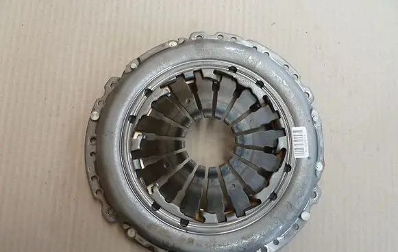 Opel Corsa D Pressure plate 55565844-T