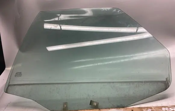 Volvo S40, V40 Rear door window glass 43R01022