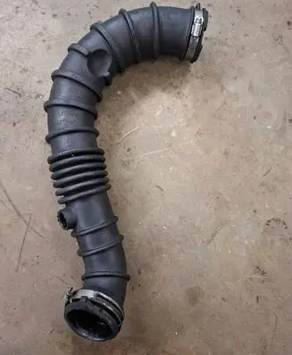 Chrysler PT Cruiser Air intake hose/pipe 04891457AA 87865D