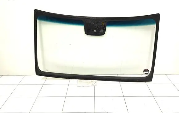 Mercedes-Benz Sprinter W907 W910 Front windscreen/windshield window 