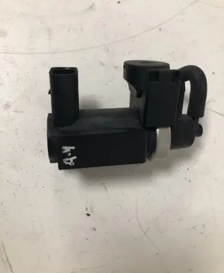 Audi A4 S4 B7 8E 8H Turbo solenoid valve 059906628A