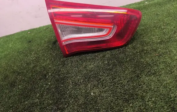KIA Sportage Tailgate rear/tail lights 924053W0