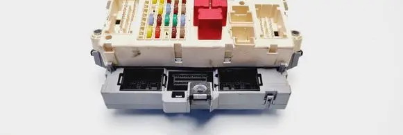 Fiat Bravo Fuse module 51761160