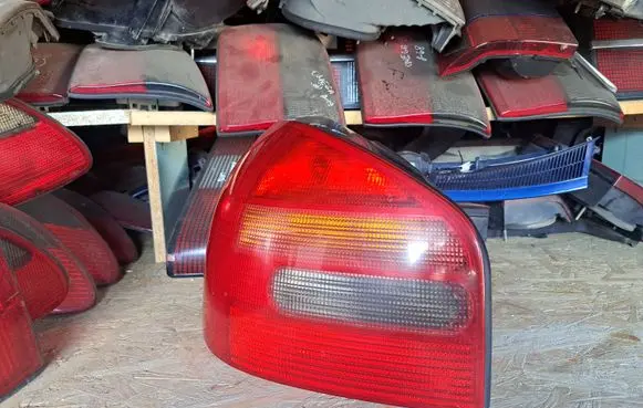 Audi A3 S3 8L Rear/tail lights 8L0945095A 8L0945095
